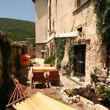 Aparthotel Sotto Il Castello 3*